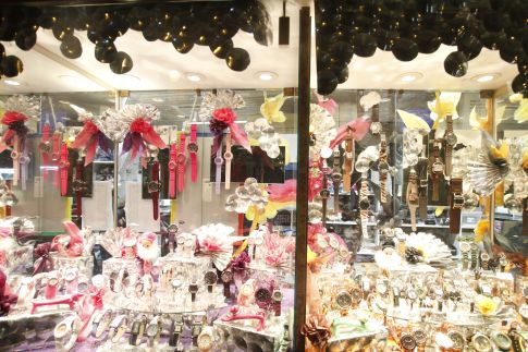 Bars and shops in the Marais (25)