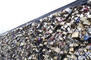 Pont De L-Archeveche where locks are at (8)