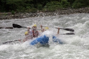 rafting rio savegre Photo courtesy of flickr: Kansas Sebastian